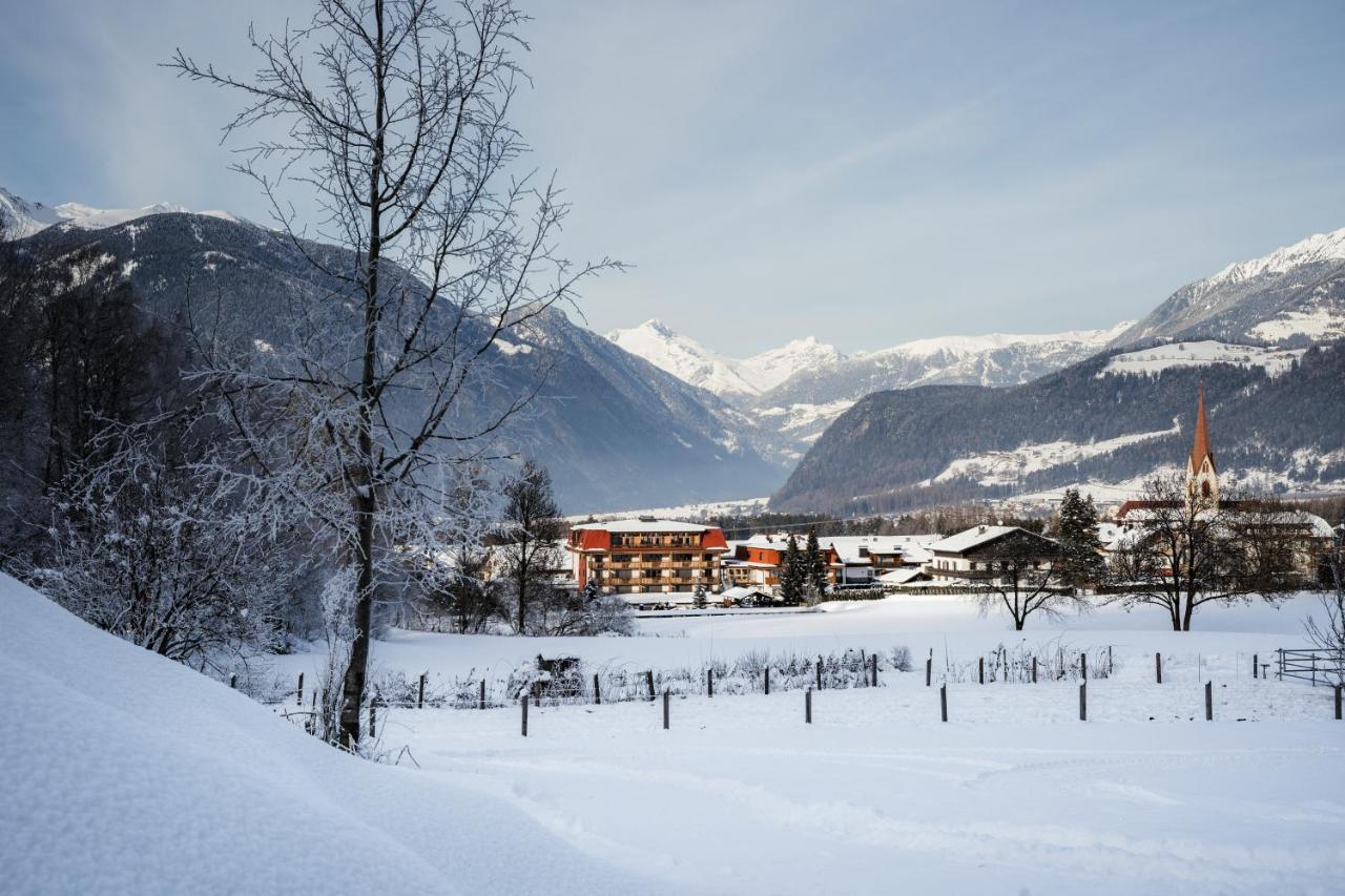 Hotel Reischach Brunico Exterior photo